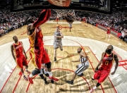 九游体育官方入口-赛场上的双星闪耀，日本队力克泰国队，郑思维点燃赛场