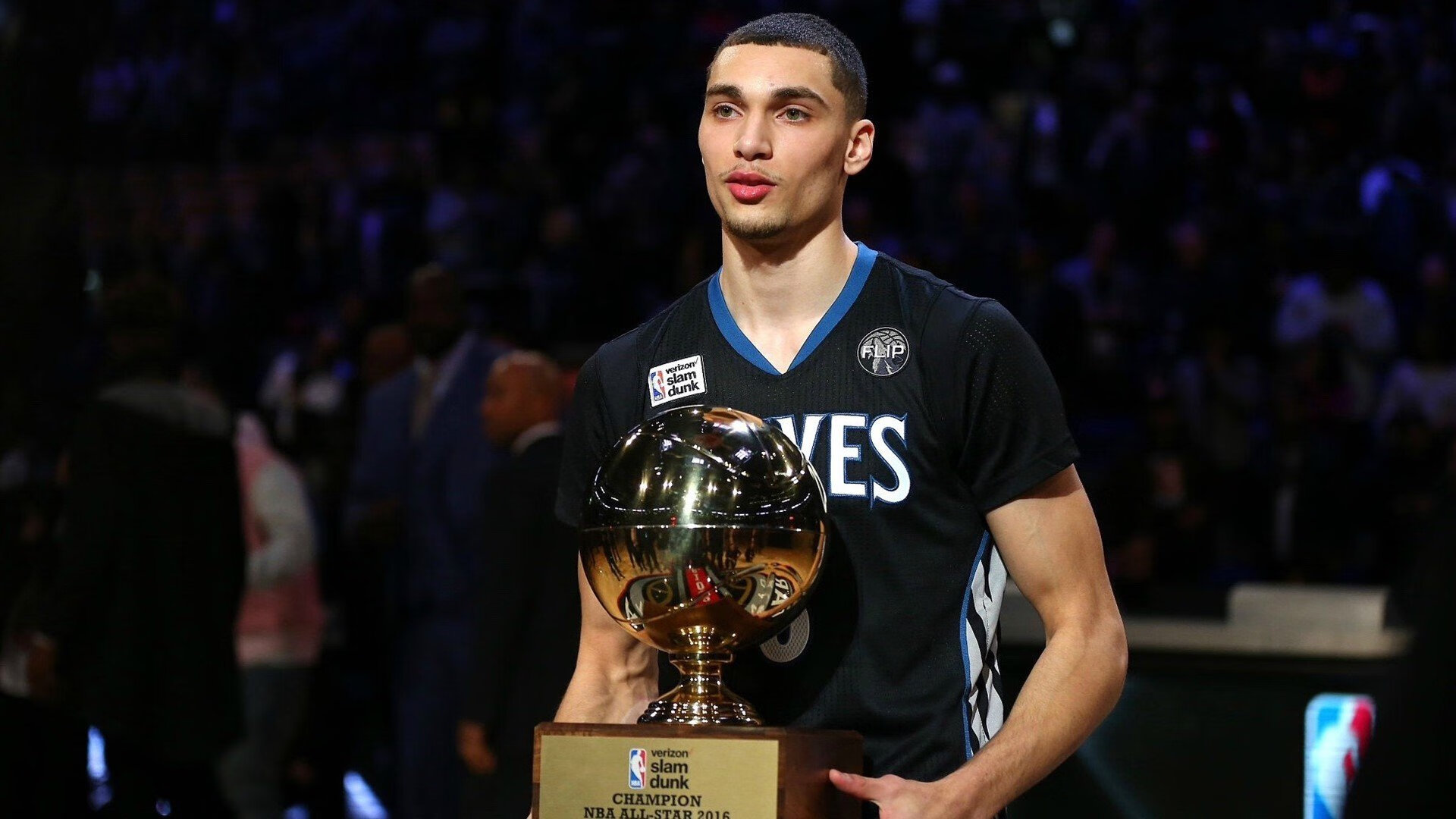 铁血公牛铸就防守神话,孤胆詹姆斯扛起整座城池